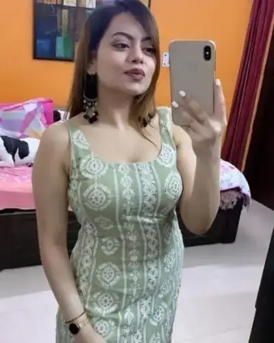 Call Girl in Niwari